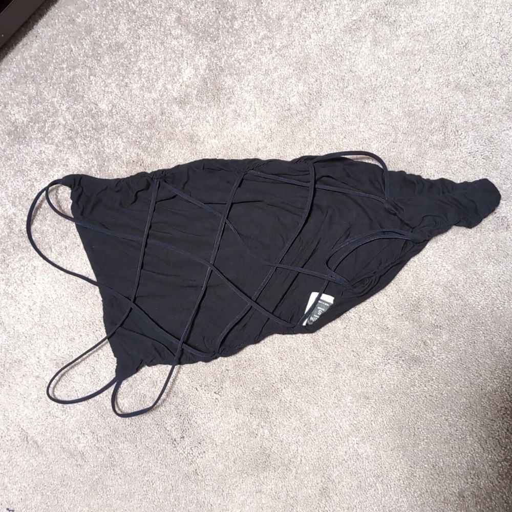 🛍️ Black Strappy Bodysuit